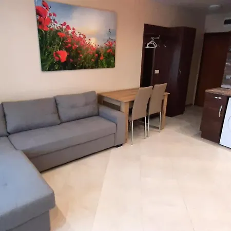 Byala Vista Loreta 公寓