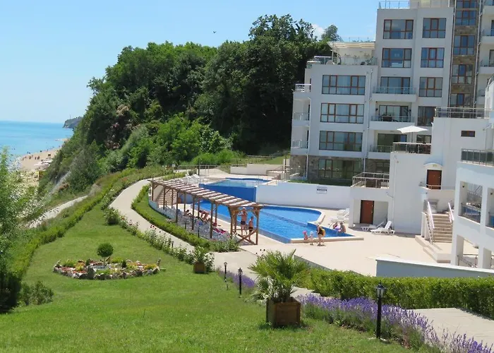 Апартамент Byala Vista Loreta Бяла