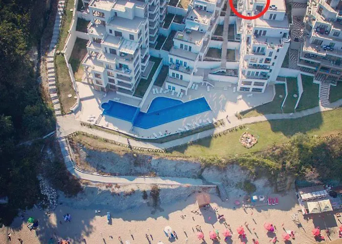 Апартамент Byala Vista Loreta Бяла